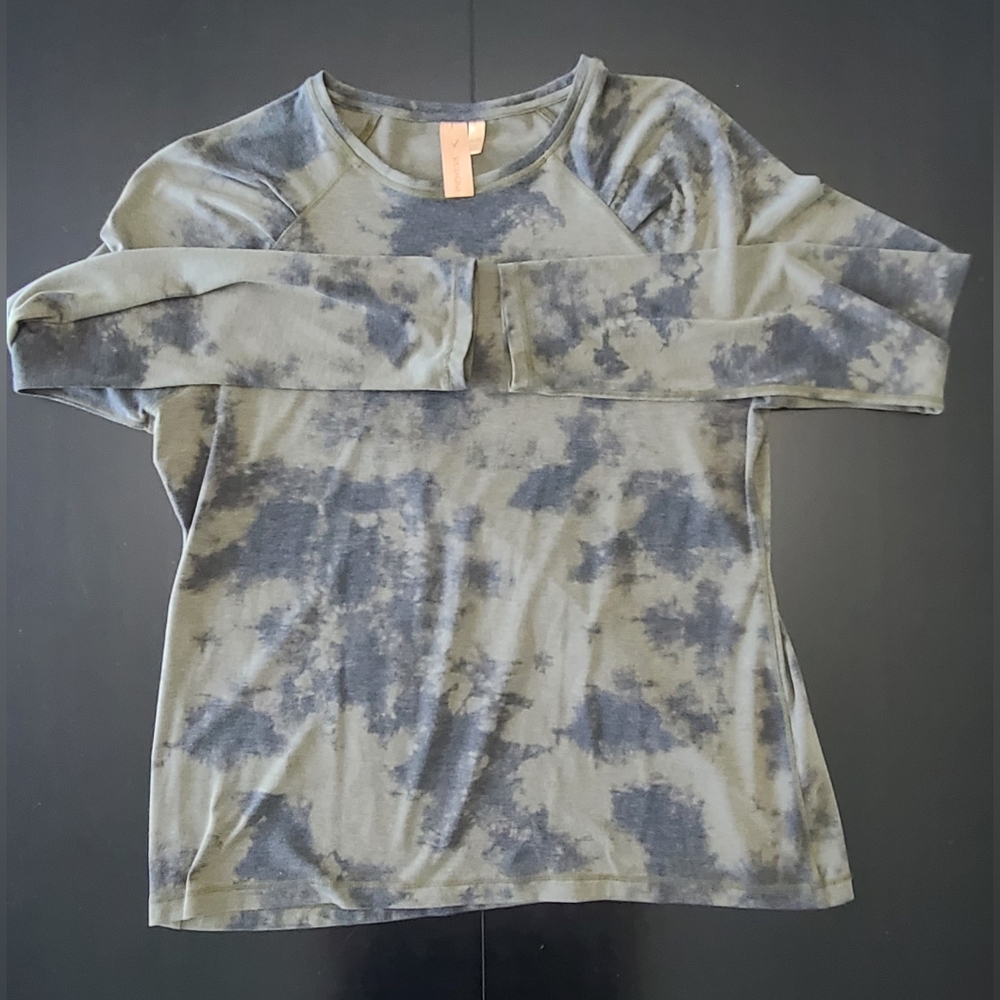 EUC Indyeva Long Sleeve Tee - Green/Gray, Size XL